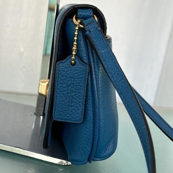 Coach Bag Turnlock Crossbody - Picture 6 of 17